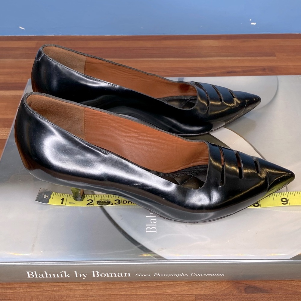 Céline Matte Leather Laser-Cut Kitten Heels - Picture 5 of 12
